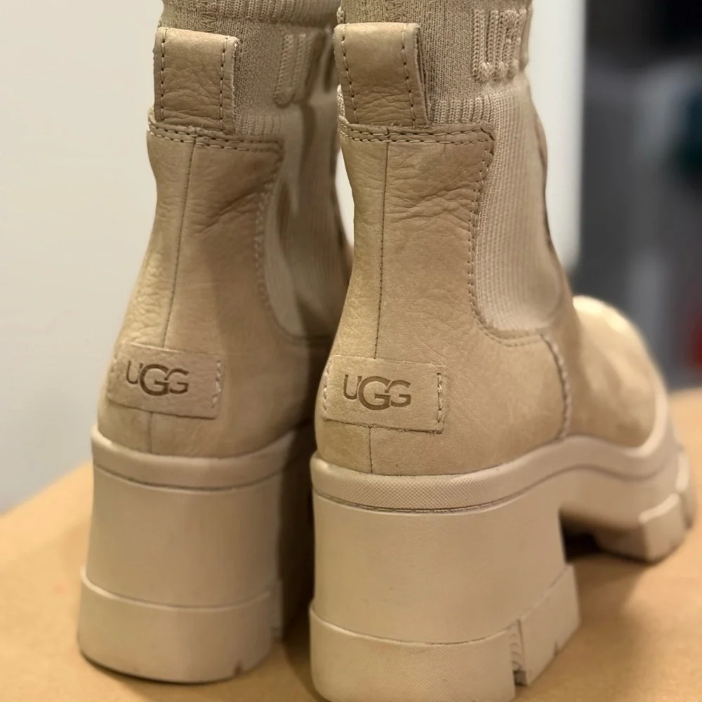 UGG Brooklyn Chelsea boots - Picture 4 of 6